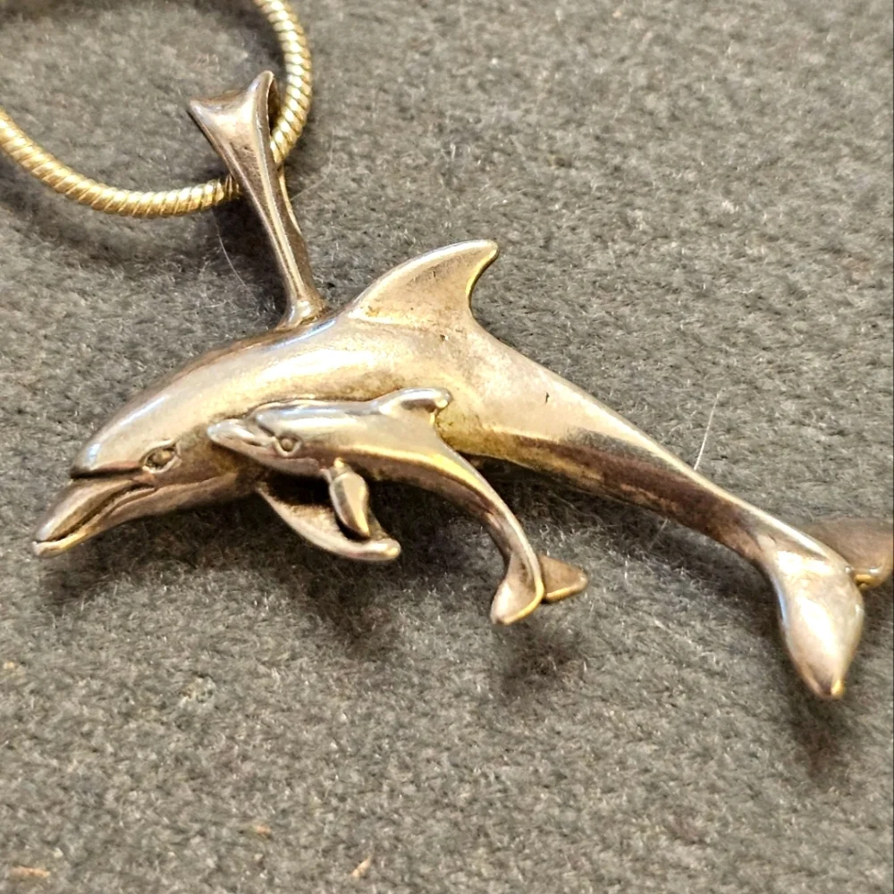 Sterling Silver Mom Dolphin And‎ Baby. Pendant Necklace. Much Detail